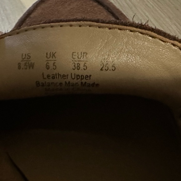 Naturalizer Loafers - Size 8.5 (fit bigger) - BNWOT - Picture 4 of 5